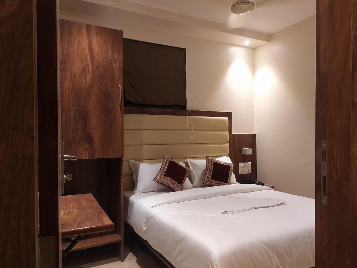 Hotel Adams Inn Near Mumbai Airport Extérieur photo
