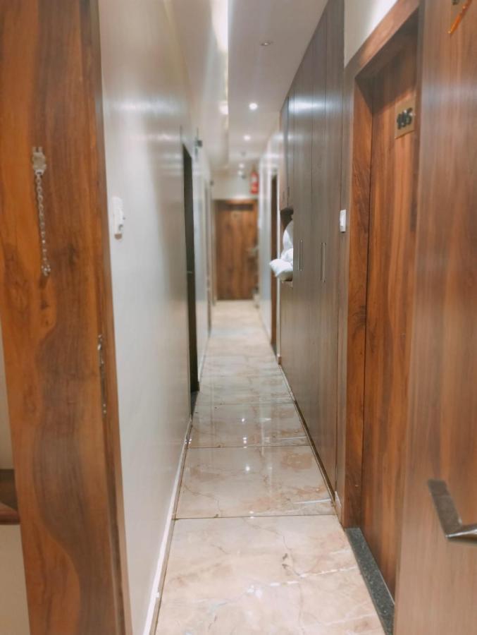 Hotel Adams Inn Near Mumbai Airport Extérieur photo