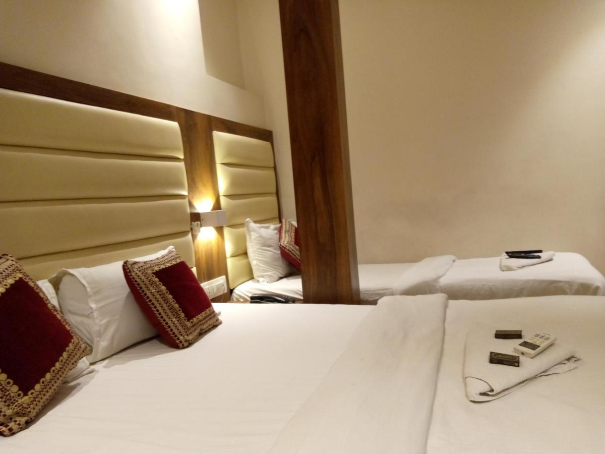 Hotel Adams Inn Near Mumbai Airport Extérieur photo